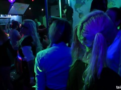 フェラチオ, 茶髪の, ダンス, 顔射, レズビアン, 女子高生, フェラする, ユニフォーム