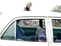 Amateur, Grosse bite, Voiture, Poilue, Masturbation, De plein air, Public, Voyeur