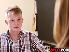 Grote mammen, Pijpbeurt, Oudere vrouw, Diep in de keel, Rijpe lesbienne, Moeder die ik wil neuken, Moeder, Schreeuwen