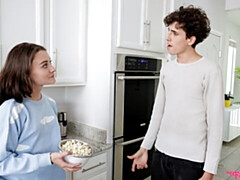 お尻, デカチン, フェラチオ, 自然山雀, 小柄, ガリガリ, ティーン, オッパイの