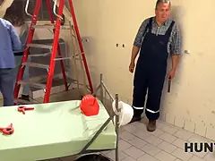 Hunt4k. teen used her Tight Pussy to play at her work shift
