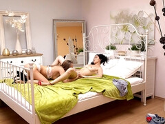 Blonde, Brunette brune, Embrassement, Fille latino, Lesbienne, Culottes ou slips, Chatte, Adolescente