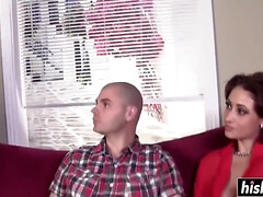 ぽっちゃり, デカ尻, デカパイ, 茶髪の, Hd, 異人種間, 乳首, 三人