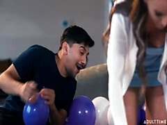 Grosse titten, Spermaladung, Aufs gesicht abspritzen, Hausfrau, Mutti, Sohn, Stiefmutter, Ehefrau