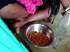 Desi Bhabhi Drunk and Sucking Cock - Hot Indian Housewife Action