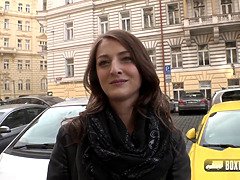 Mooi, Bruinharig, Erotisch, Masseren, Natuurlijke tieten, Openbaar, Tiener, Tieten likken