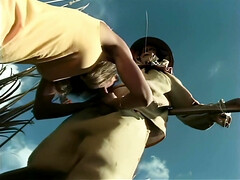 Grote kont, Grote mammen, Blond, Hardcore, Natuurlijke tieten, Buiten, Tieten likken, Oud