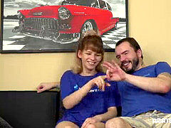 Amateur, Sucer une bite, Brunette brune, Couple, Tchèque, Branlette thaïlandaise, Maigrichonne, Adolescente