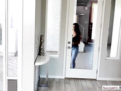 Gros cul, Gros seins, Brunette brune, Plantureuse, Petite amie, Hard, Mère que j'aimerais baiser, Actrice du porno