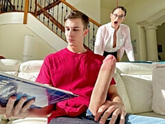 Grote lul, Grote mammen, Sperma shot, Vrouw, Hardcore, Rijpe lesbienne, Moeder, Webcamera