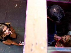 Cul, Sucer une bite, En levrette, Robe, Branlette thaïlandaise, Public, Rasée, Adolescente