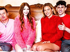 18 jahre, Grosser arsch, Grosser schwanz, Hundestellung, Flotter vierer, Natürlichen titten, Jungendliche (18+), Titten