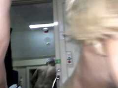 18 jaar, Grote kont, Blond, Sperma, Gezichtspunt, Russisch, Slet, Tiener