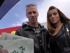 Sucer une bite, Voiture, Cocu, Tchèque, Hd, De plein air, Chatte, Réalité