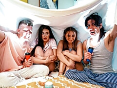 デカ尻, デカチン, デカパイ, フェラチオ, 茶髪の, フォアサム, ガリガリ, ティーン