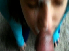 Amateur, Sucer une bite, Brunette brune, Tir de sperme, Faciale, Pov