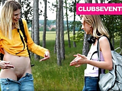 18 летние, Блондинки, В клубе, Пальцем, Лизание, На публике, Киски, Сиськи