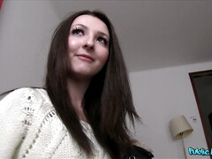 Sucer une bite, Brunette brune, Tchèque, Européenne, Branlette thaïlandaise, Orgasme, Réalité, Nénés