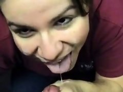 Sucer une bite, Brunette brune, Branlette thaïlandaise, Pov, Adolescente