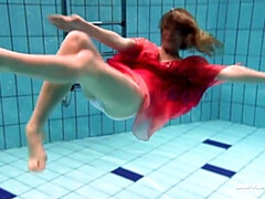 女, プール, ロシア人, 剃毛, 一人, 締まりの良い, オッパイの, 水中