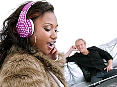 デカ尻, デカチン, デカパイ, フェラチオ, 茶髪の, バック, 淫乱熟女, 自然山雀