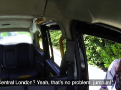 Británico, Morena, Estilo perrito, Sexo duro, Hd, Madres para coger, Al aire libre