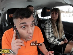 Nana, Sucer une bite, Plantureuse, Tchèque, Orgasme, Public, Réalité, Plan cul à trois