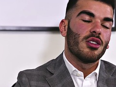 Anaal, Grote lul, Pijpbeurt, Homo, Hardcore, Kantoor