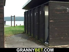 Mooi, Grote mammen, Blond, Oudere vrouw, Diep in de keel, Rijpe lesbienne, Moeder die ik wil neuken, Stiefmoeder