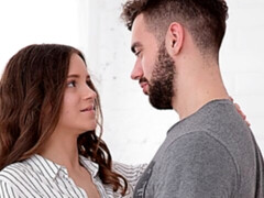 Gros cul, Grosse bite, Gros seins, Sucer une bite, En levrette, Pov, Maigrichonne, Adolescente