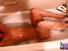 18 años, Amateur, Cuarto de baño, Morena, Acercamiento, Coño, Afeitado, Tetas