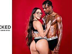 18 jahre, Grosser arsch, Grosser schwanz, Braunhaarige, Interrassisch, Natürlichen titten, Jungendliche (18+), Titten