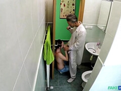 Bad, Arzt, Hundestellung, Lecken, Krankenschwester, Pov, Muschi, Hintern versohlen