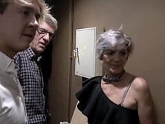 Grote lul, Dichtbij, Gezin, Ondergoed, Moeder die ik wil neuken, Geschoren, Tiener, Slet