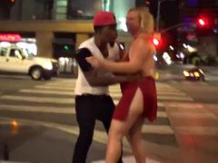 Grosse bite, Gros seins, Rondelette, Noir ébène, Interracial, Mère que j'aimerais baiser, De plein air, Public