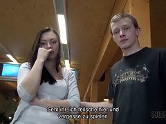 Blasen, Braunhaarige, Geile alte tussi, Kehlenfick, Masturbation, Milf, Mutti, Muschi