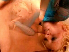 In den arsch, Aus dem arsch in den mund, Grosser arsch, Spermaladung, Aufs gesicht abspritzen, Handjob, Lingerie, Titten