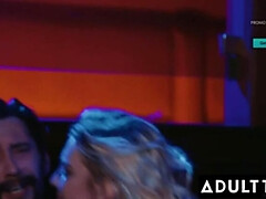 Gros cul, Blonde, Sucer une bite, Gorge profonde, Hard, Lingerie, Chatte, Rugueux