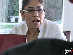 Mamada, Corridas, Sexo duro, Lencería, Mamá, Oficina, Chupando, Trio