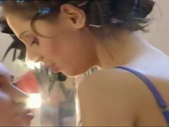 Blond, Bruinharig, Kwartet, Groep, Orgie, Voorbinddildo, Tieten likken, Oud