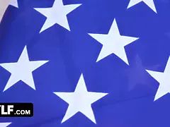 Grosser schwanz, Blasen, Aufs gesicht abspritzen, Riesig, Milf, Monster, Reiten, Schlucken