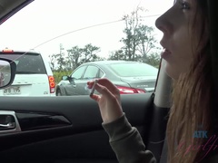 Penetracion con dedos, Besar, Orgasmo, Al aire libre, Pov, Público, Coño, Fumando