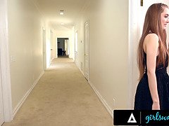 Grote kont, Blond, Gezichtzitten, Hd, Zoenen, Likken, Trio, Tieten likken