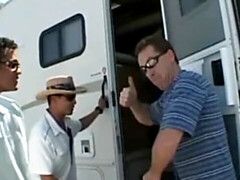 Enthousiasteling, Anaal, Autobus, Groepseks, Moeder die ik wil neuken, Orgie, Feest, Realiteit