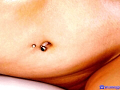 Arsch, Besamung, Schwanz, Massage, Öl, Piercing, Muschi, Nass