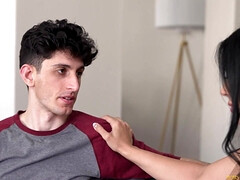 Culo grande, Tetas grandes, Mamada, Pajear, Hd, Latina, Hijo, Madrastra