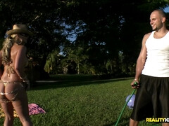 Culo, Rubia, Madura, Italiano, Latina, Madres para coger, Al aire libre, Piscina