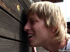 Blondine, Blasen, Geile alte tussi, Kehlenfick, Masturbation, Reif, Milf, Mutti