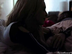 Kont, Slaapkamer, Blond, Vingeren, Zoenen, Lesbisch, Kut duiken, Tieten likken