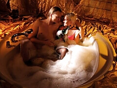 デカ尻, デカチン, ブロンド, フェラチオ, バック, ショートヘア, ティーン, オッパイの